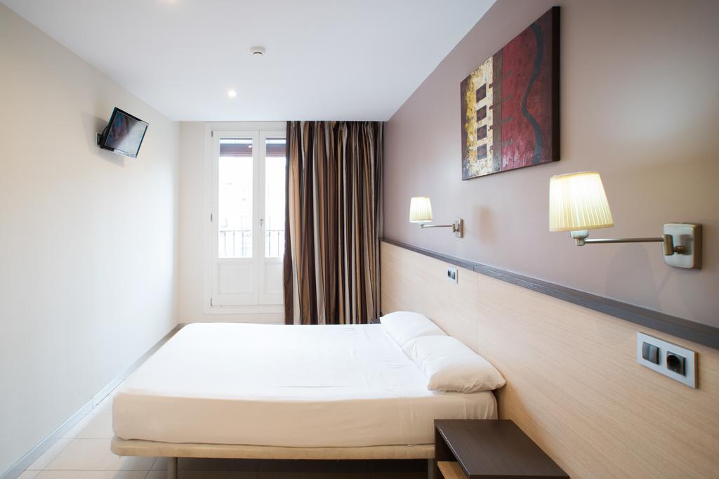 Guest house Flores Ramblas 2*